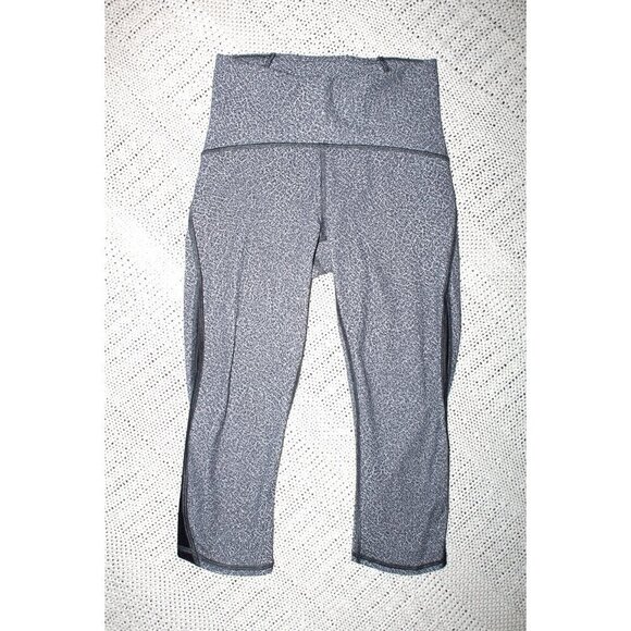 LULULEMON train times Black and white Speckled Mesh details Crop Leggings Size 4 - Picture 12 of 12